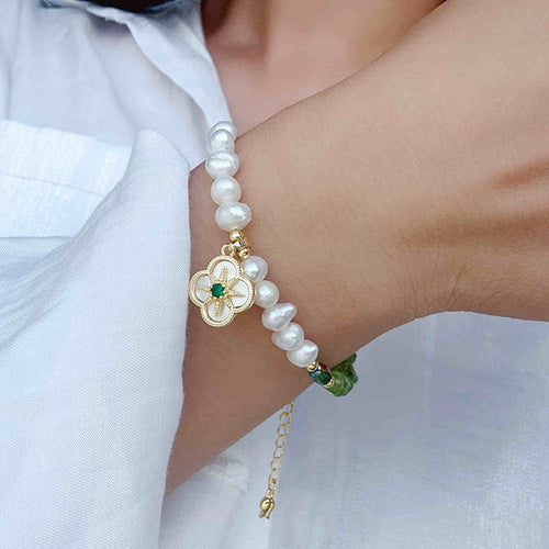 Freshwater Pearl Bracelet for Women Natural Green Stone and Clover Charm Elegant Bracelet