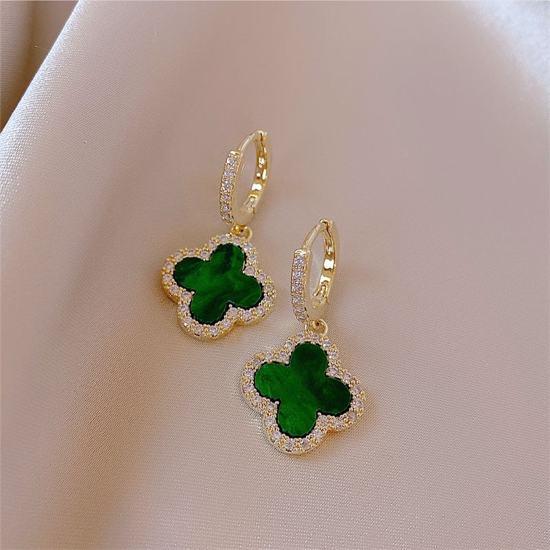 Four-leaf clover earring louis vuitton design